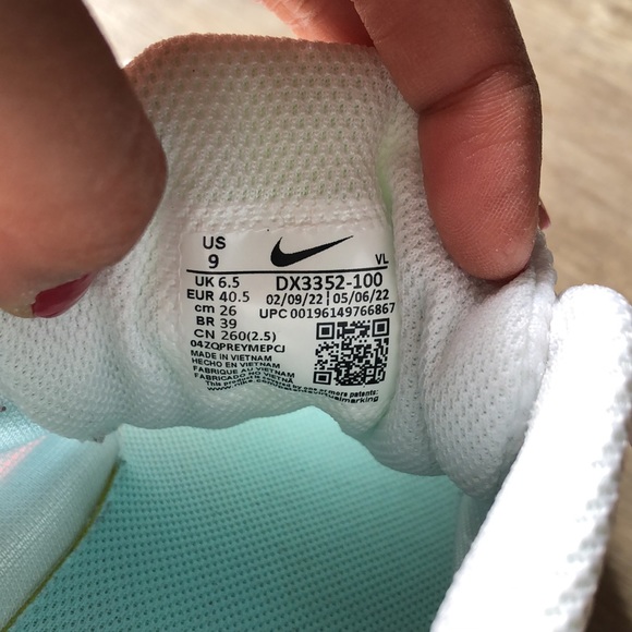 Nike WINFLO shoes - Picture 6 of 7